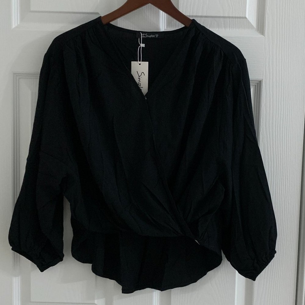 NWT Simplee Women´s Black Top Blouse, Size M